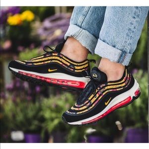 Women's Nike Air Max 97 SE Sneakers